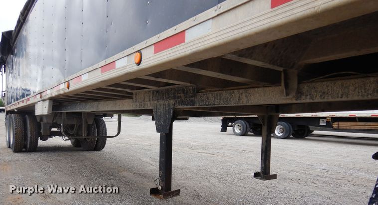 image for item DK0899 2010 Travis  end dump trailer