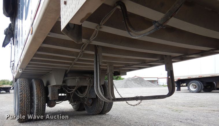 image for item DK0899 2010 Travis  end dump trailer