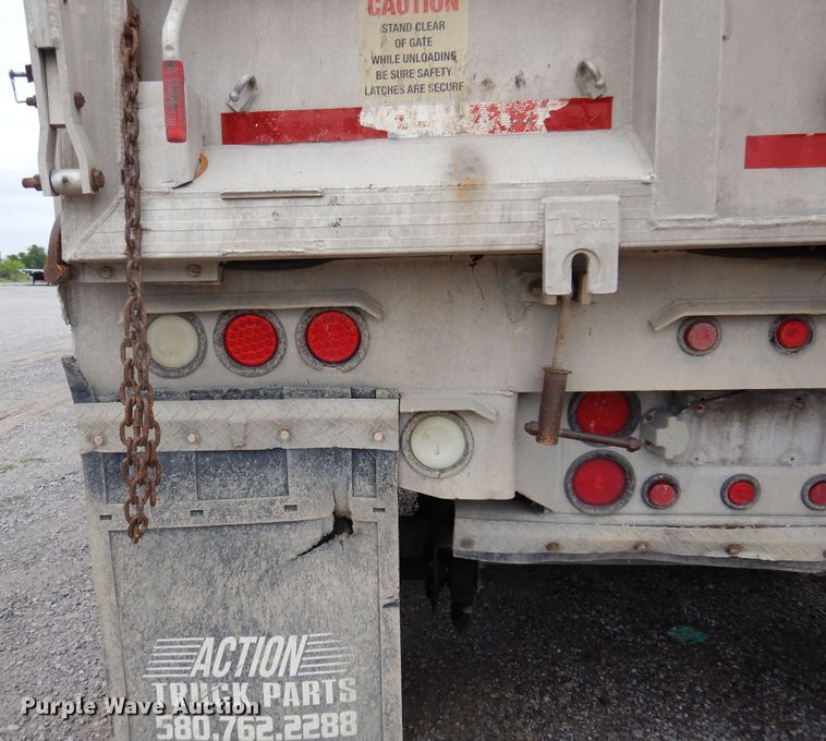 image for item DK0899 2010 Travis  end dump trailer