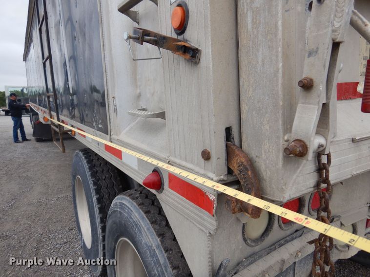 image for item DK0899 2010 Travis  end dump trailer