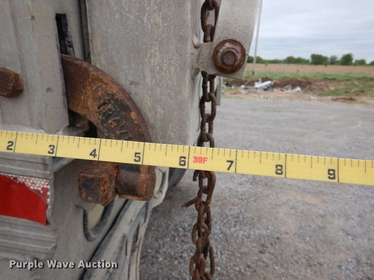 image for item DK0899 2010 Travis  end dump trailer