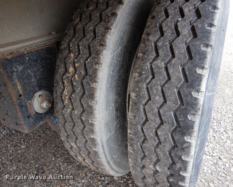 image for item DK0899 2010 Travis  end dump trailer