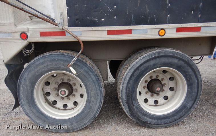 image for item DK0899 2010 Travis  end dump trailer
