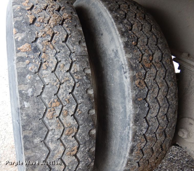 image for item DK0899 2010 Travis  end dump trailer