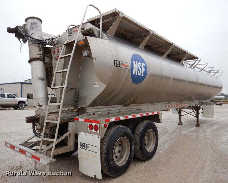 image for item DK1996 2009 CEI Pacer  feed delivery trailer