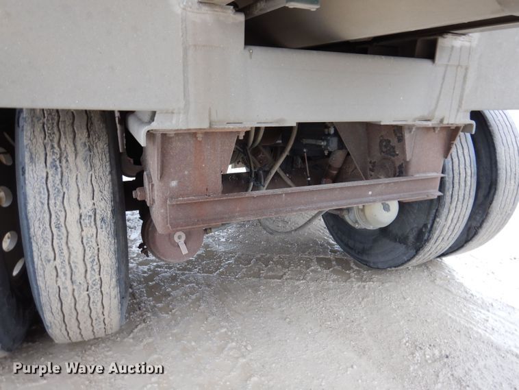 image for item DK1996 2009 CEI Pacer  feed delivery trailer