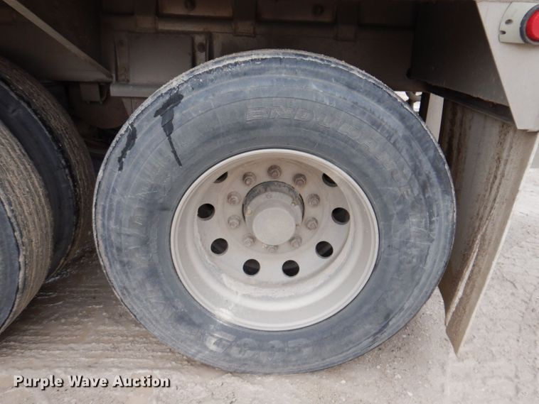 image for item DK1996 2009 CEI Pacer  feed delivery trailer