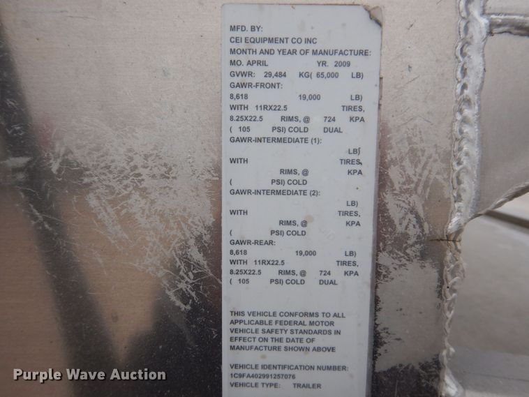 image for item DK1996 2009 CEI Pacer  feed delivery trailer