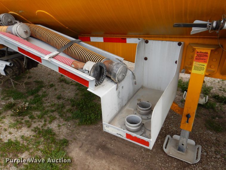 image for item DK1998 2014 Mac LTT Inc  tank trailer