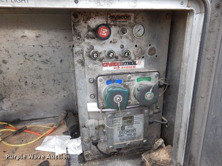 image for item DK1998 2014 Mac LTT Inc  tank trailer