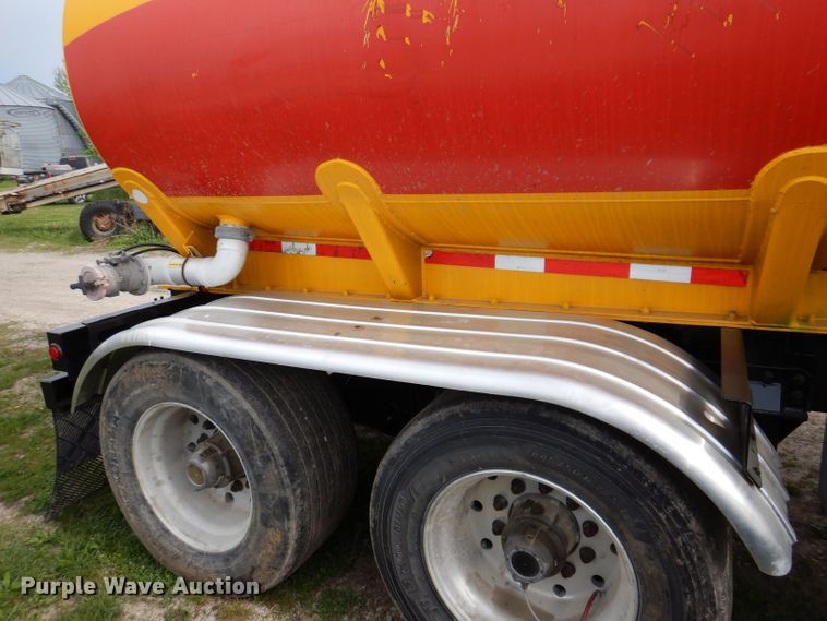 image for item DK1998 2014 Mac LTT Inc  tank trailer