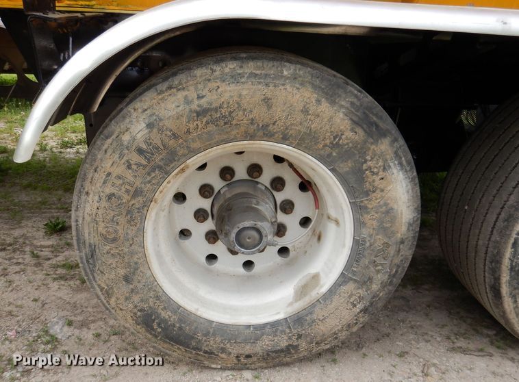 image for item DK1998 2014 Mac LTT Inc  tank trailer