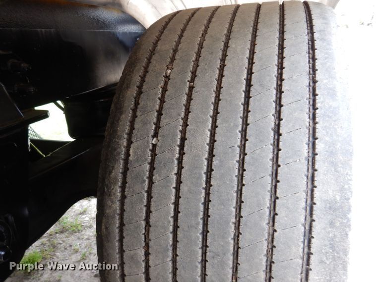 image for item DK1998 2014 Mac LTT Inc  tank trailer