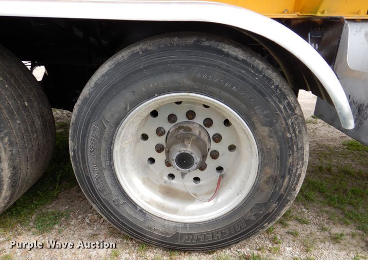 image for item DK1998 2014 Mac LTT Inc  tank trailer