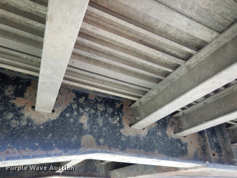 image for item DK1999 2006 Wilson Roadbrute  drop deck trailer