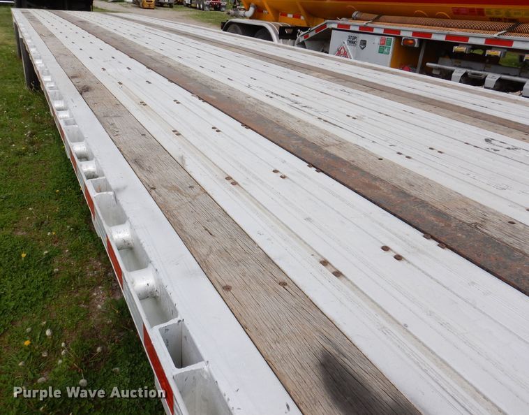 image for item DK1999 2006 Wilson Roadbrute  drop deck trailer