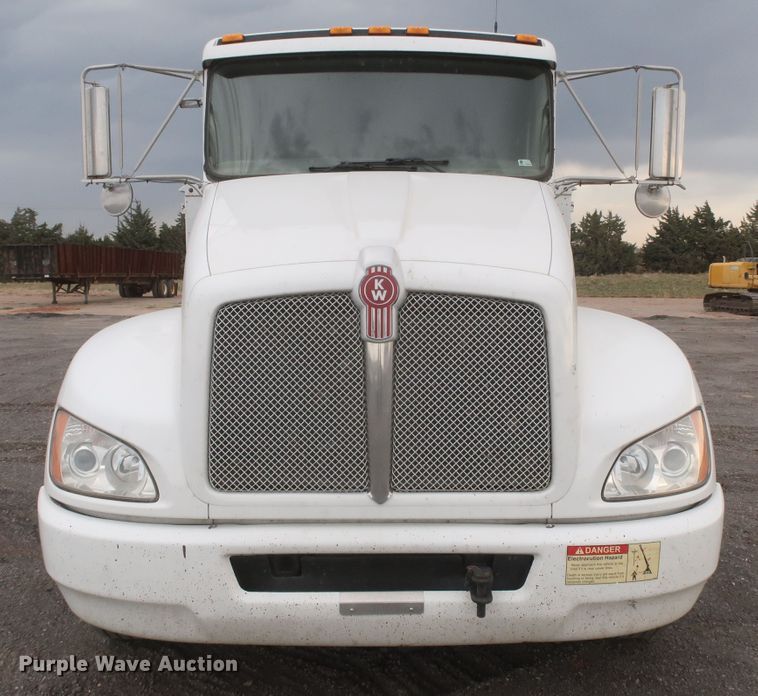 image for item DK3684 2015 Kenworth T370  utility / service truck