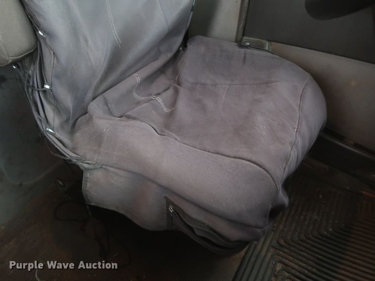 image for item DK3684 2015 Kenworth T370  utility / service truck