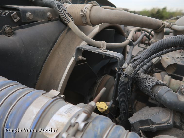 image for item DK3684 2015 Kenworth T370  utility / service truck