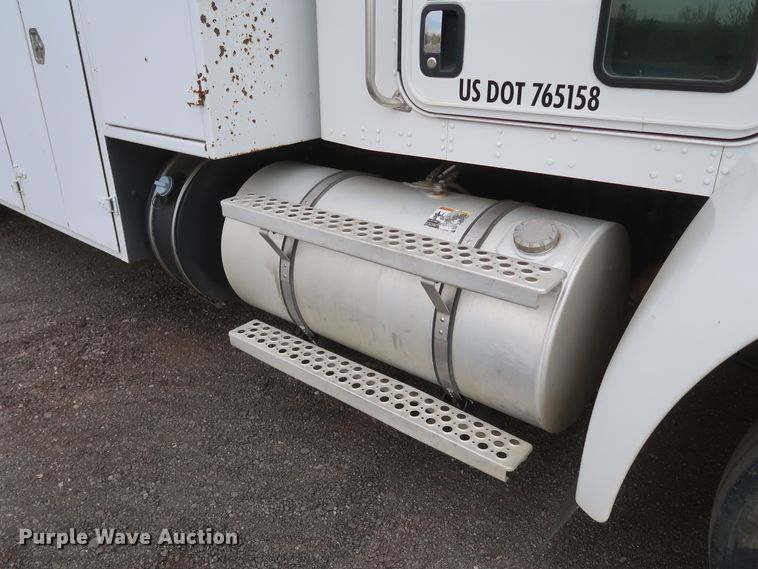 image for item DK3684 2015 Kenworth T370  utility / service truck