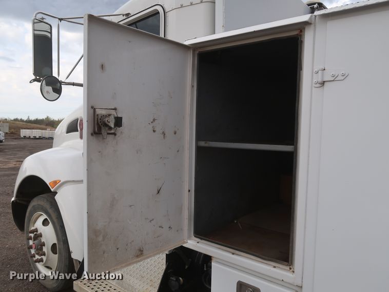 image for item DK3684 2015 Kenworth T370  utility / service truck