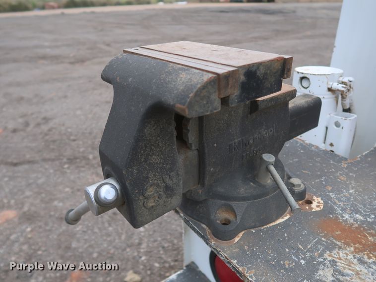 image for item DK3684 2015 Kenworth T370  utility / service truck