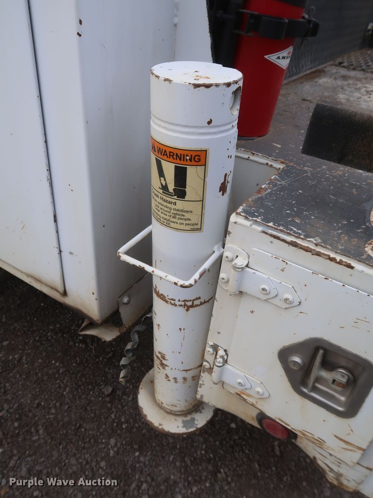 image for item DK3684 2015 Kenworth T370  utility / service truck