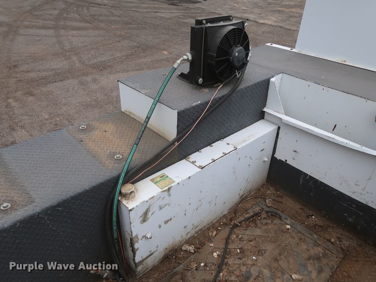 image for item DK3684 2015 Kenworth T370  utility / service truck