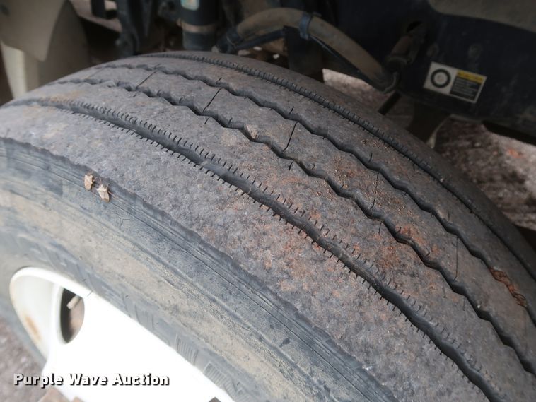 image for item DK3684 2015 Kenworth T370  utility / service truck