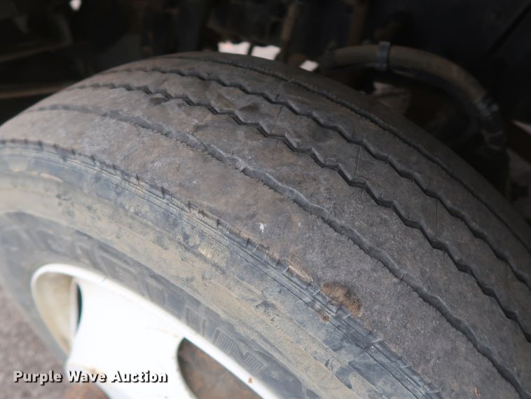 image for item DK3684 2015 Kenworth T370  utility / service truck