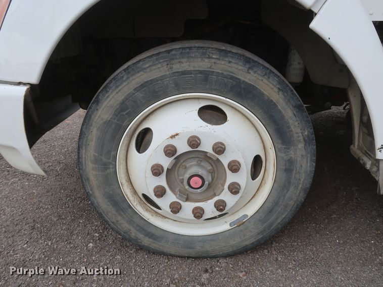 image for item DK3684 2015 Kenworth T370  utility / service truck