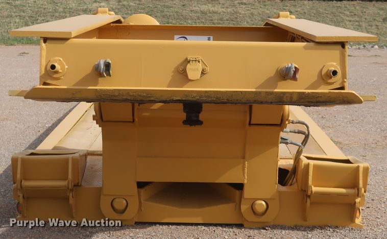 image for item DK3686 2002 Eager Beaver 55GSL  lowboy equipment trailer