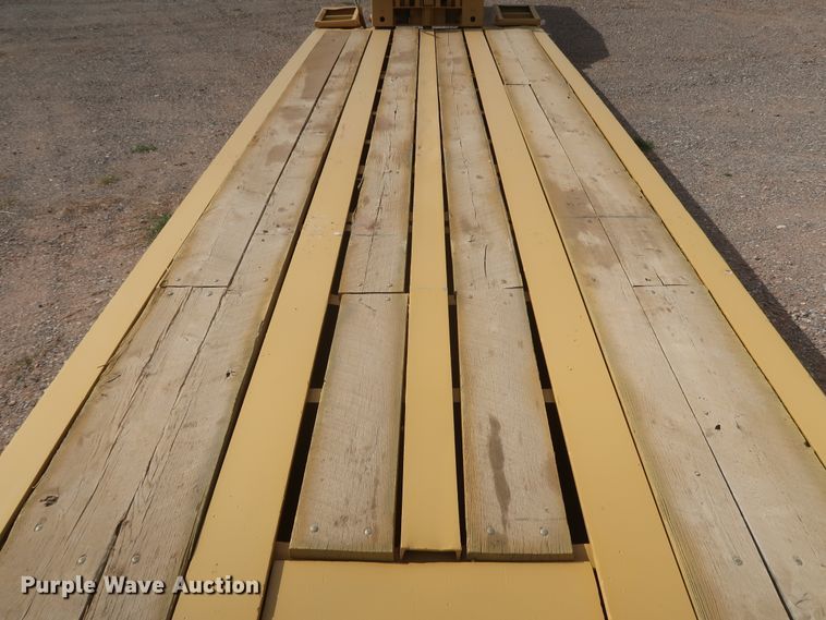 image for item DK3686 2002 Eager Beaver 55GSL  lowboy equipment trailer