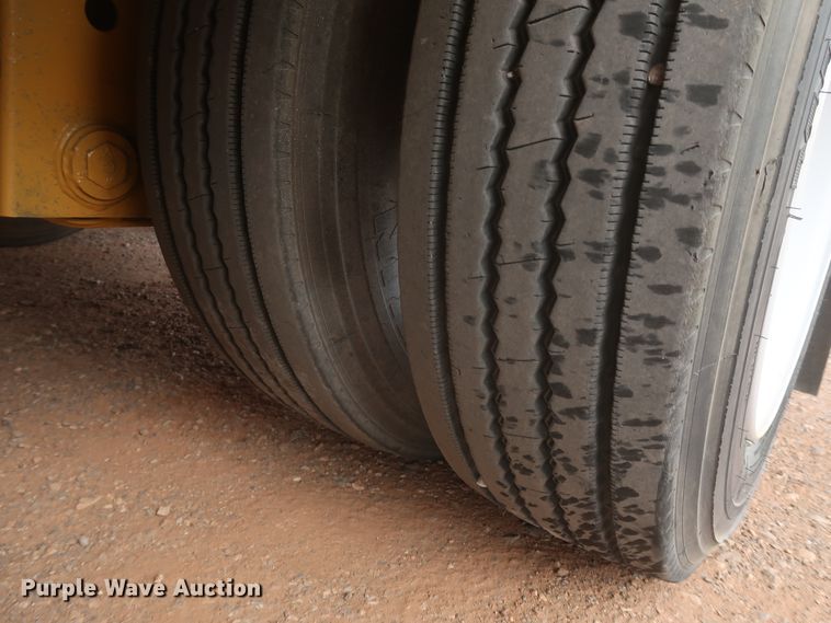 image for item DK3686 2002 Eager Beaver 55GSL  lowboy equipment trailer