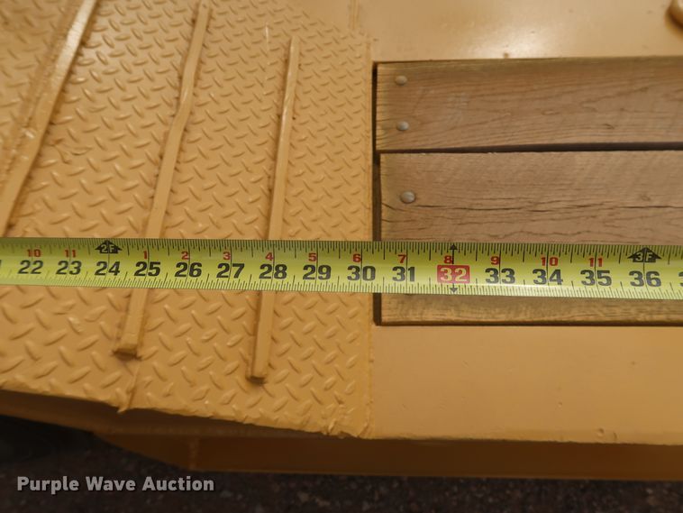 image for item DK3686 2002 Eager Beaver 55GSL  lowboy equipment trailer