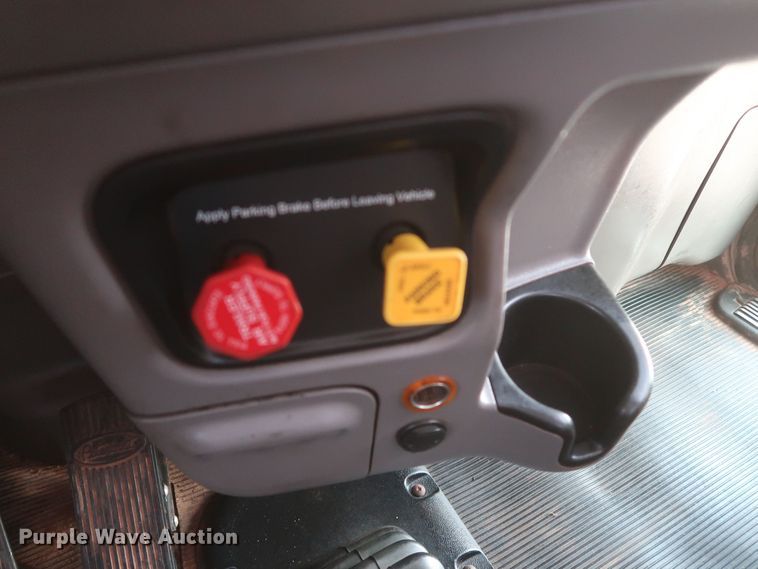 image for item DK3690 2011 Peterbilt 389  semi truck