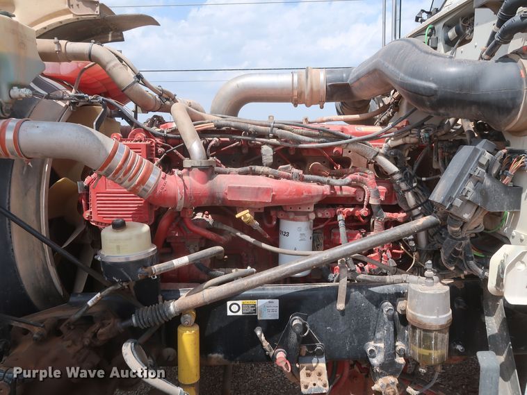 image for item DK3690 2011 Peterbilt 389  semi truck