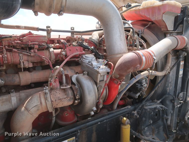 image for item DK3690 2011 Peterbilt 389  semi truck