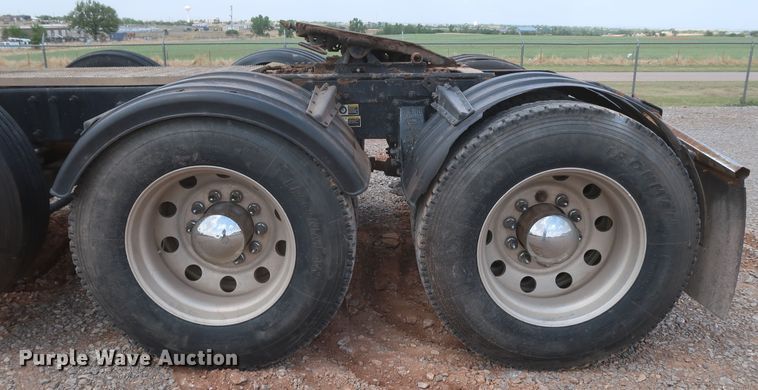 image for item DK3690 2011 Peterbilt 389  semi truck