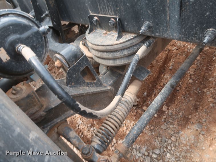 image for item DK3690 2011 Peterbilt 389  semi truck