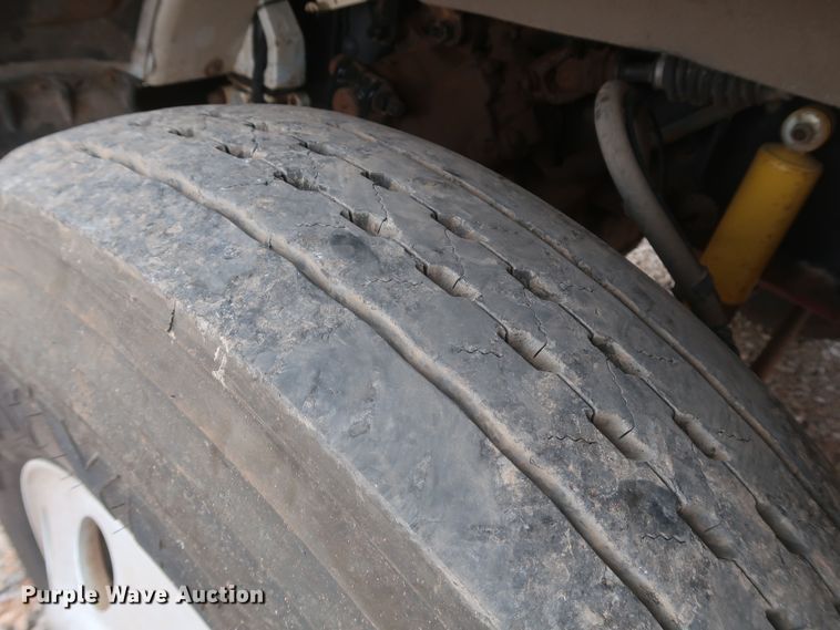 image for item DK3690 2011 Peterbilt 389  semi truck