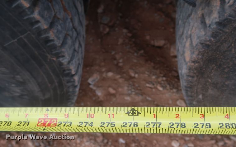 image for item DK3690 2011 Peterbilt 389  semi truck