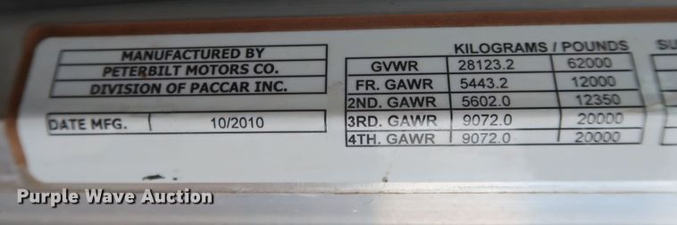 image for item DK3690 2011 Peterbilt 389  semi truck