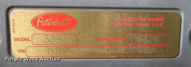 image for item DK3690 2011 Peterbilt 389  semi truck