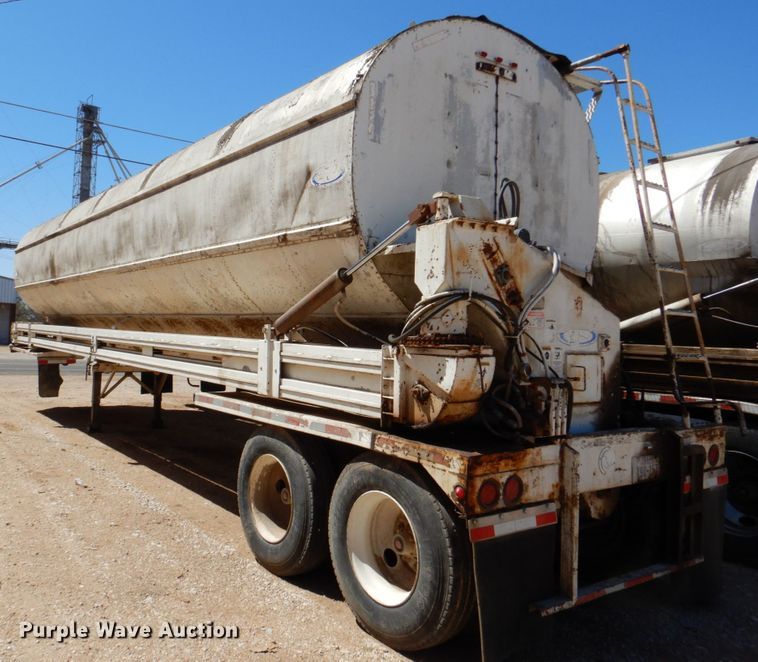 image for item DK8249 1976 Ledwell  feed delivery trailer