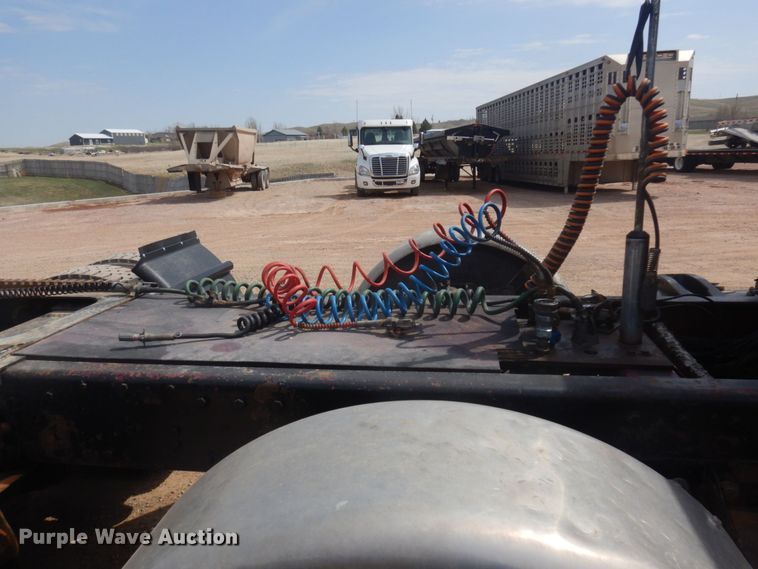 image for item DM5425 1996 Peterbilt 378  semi truck