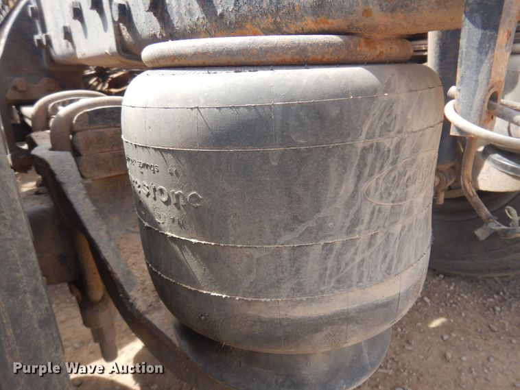 image for item DM5425 1996 Peterbilt 378  semi truck