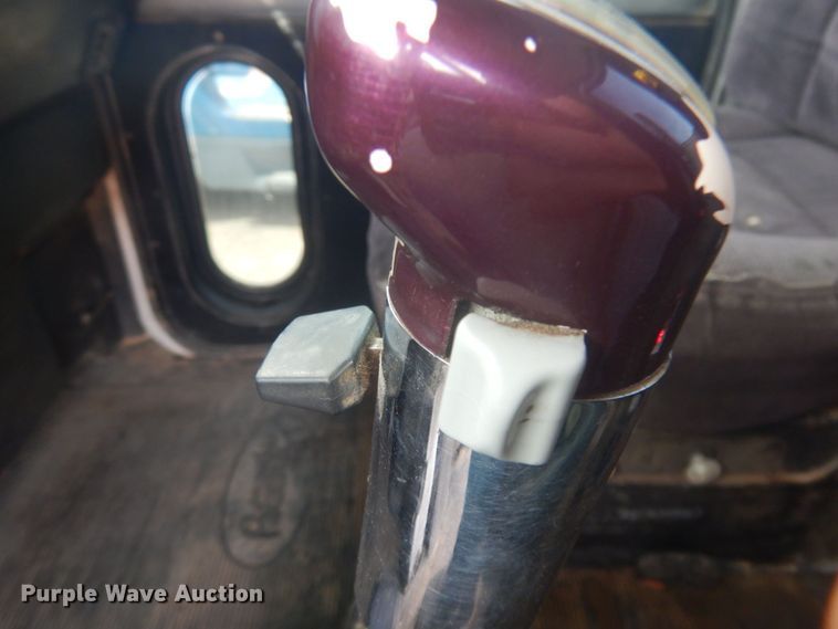 image for item DM5425 1996 Peterbilt 378  semi truck