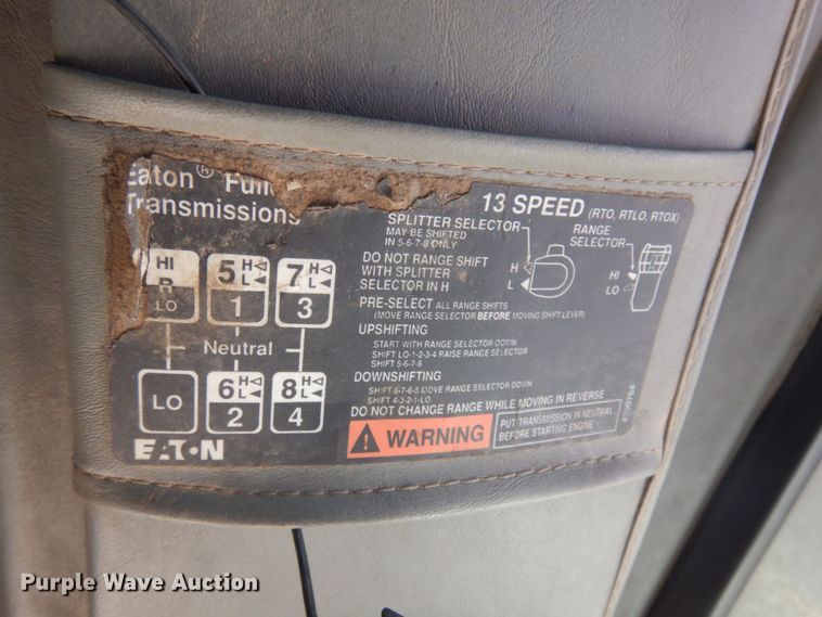 image for item DM5425 1996 Peterbilt 378  semi truck