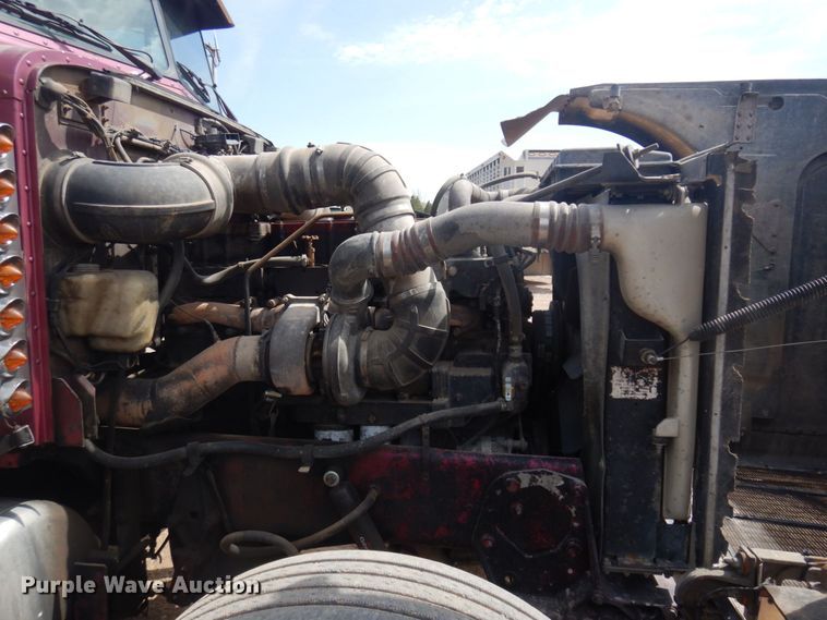 image for item DM5425 1996 Peterbilt 378  semi truck